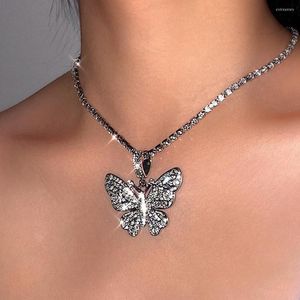 Cadenas de diamantes de imitación de cristal brillante, colgante de mariposa, collar de cadena de tenis, joyería para mujer, gargantilla de declaración grande al por mayor