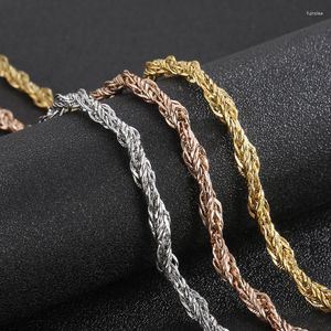 Chaînes Personnalité élégante Twist Chain Collier en acier inoxydable pour hommes et femmes