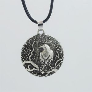 Cadenas vikingo cuervo collar pájaro negro rama cuervo colgante hombres mujeres amuleto joyería