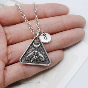 Chaînes Wicca Gothique 26 Lettres Initiale Tête Morte Crâne Papillon Pendentif Collier Hip Hop Bijoux Ami Cadeau