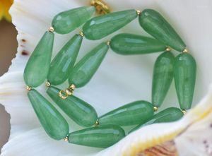 Chaînes Z10974 Collier de perles de jade à facettes en forme de larme verte 17 