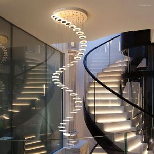 Lustres Lustre de LED en acrylique doré de luxe pour escalier moderne rond gâteau lampes suspendues d'intérieur nordique créatif longs luminaires