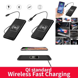 Chargers Car Fast Wireless Charger Silicone non galidage pour iPhone / Android Phone Mobile Qi 15W Carte de charge sans fil de voiture rapide