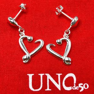 Charm 2023 Unode50 vendiendo bolos de regalo de joyas románticas europeas y americanas en forma de corazón con 230817