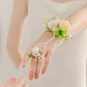 Pulseras de encanto Pulsera de dama de honor Decoración de boda artificial Corsages de muñeca Flor de mano con accesorios nupciales de perlas