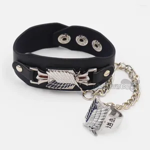 Pulseras con dijes Joyería de moda Brazaletes de cuero Cool Rock Punk Attack On Titan Logo para mujeres Hombres Buen regalo