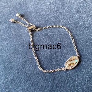 Bracelets de charme Kendrascotts Designer Kendras Scotts Jeweley Boucles d'oreilles à tige en cristal simple plaqué cuivre véritable bijoux en or véritable dents en cristal coquille d'ormeau C