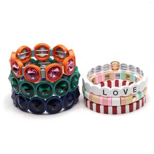 Bracelets porte-bonheur alliage de zinc cristal étincelant peinture pulvérisation bracelet extensible 2023 mode lettre amour multicolore bijoux faits à la main présents