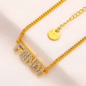 Charm Womens Pearl Pendant Necklace 18K Gold Diamond Heart Necklace Luxury Love Gift Jewelry 2023 Designer Lock Logo Collares Joyería impermeable