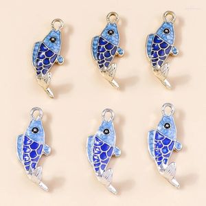 Breloques 10 pièces, joli poisson rouge en émail chinois, pendentifs d'animaux en porcelaine bleue et blanche pour la fabrication de bijoux faits à la main, vente en gros