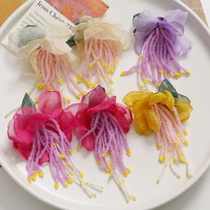 Charmes 1pcs coréa sweet girl yarn fleur pavillon bricolage bricolage à main les accessoires de cheveux en épingle à cheveux tissés à la main