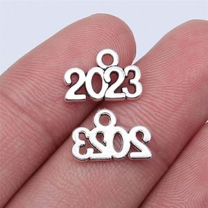 Breloques 40 pièces 14x9mm numéro 2023 année lettres pendentif pour bricolage à la main en alliage de métal fabrication de bijoux accessoire