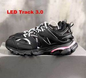 Chaussures habillée Designer Led Track 3 3.0 Chaussure Hommes Femmes Baskets Triple Noir Blanc Rose Bleu Orange Jaune Vert Tess. Zapatilla Gomma Pistas Deportivas 203ess