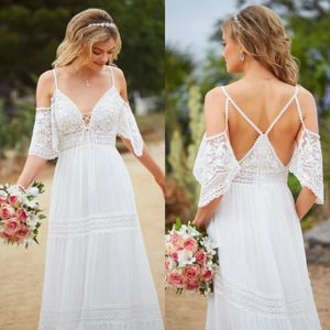 Pas cher Boho Robes De Mariée Appliqued Dentelle Spaghetti Strap Robe De Mariée À Volants Creux Dos Balayage Train Tulle Custom Made Robe De Plage