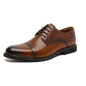 Pas cher en cuir véritable hommes chaussures habillées 2023 à la main confortable marque élégant noir Derby en cuir mariage chaussures sociales pour homme