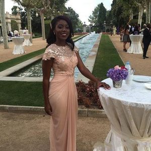 Robes de demoiselles d'honneur africaines rose sexy pas cher