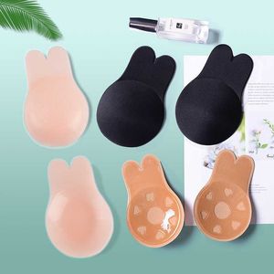 Patte-poitrine Patch de sein soulevant le patch anti-bump Patch respirant invisible poitrine de lapin sans couture l230626