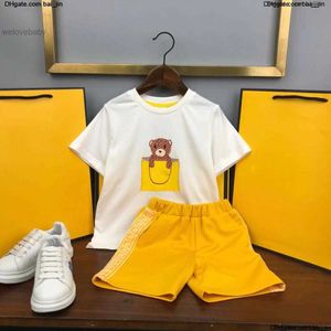 Enfants Designer 0-15T Vêtements Ensembles Baby Boy Girls T-Shirts Shorts Tize de costume en deux pièces 90-160 cm Kids Classic Lettres Corpeau Clothing Set Yellow Luxury Marque