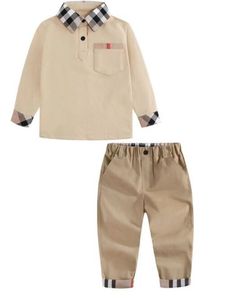 Conjunto de ropa para niños, camisa y pantalón color marrón, diseñador de material de algodón, ropa de moda para niños al por mayor, conjunto de ropa para niños