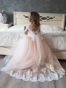 Robe pour enfants Tulle dentelle à manches courtes robe de bal robe de princesse nœud romantique petite fille robe de mariée MC2305