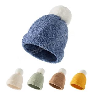 Enfants couleur unie Furball chapeau infantile confortable chaud Teddy velours casquettes enfant en bas âge chapeaux accessoires de photographie