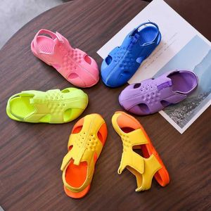 Enfants Sandales Summer Baby Toe Protection Sandales Sandales Anti-Collision Enfants Candy Chaussures colorées 210713