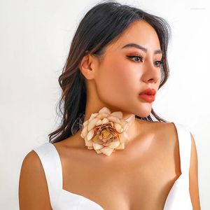 Choker Elegante Grote Roos Bloem Ketting Voor Vrouwen Plastic Riem Verstelbare Bloemen Sleutelbeen Retro Sieraden Accessoires