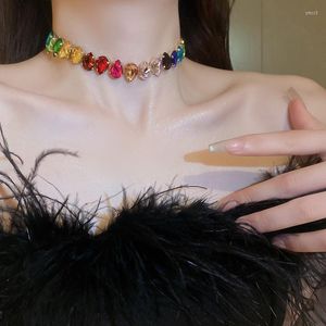 Tour de cou luxe coloré zircone chaîne de cou bijoux délicats exquis chic goutte d'eau collier de perles pour les femmes magnifiques colliers de charme