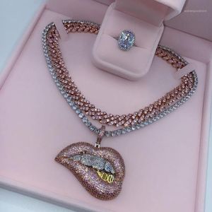 Sautoirs Hip Hop Bling Grand Pendentif Micro Pave Rose Cz Blanc Jaune Dent 5A Zircone Tennis Chaîne Goutte À Goutte Lip Collier1