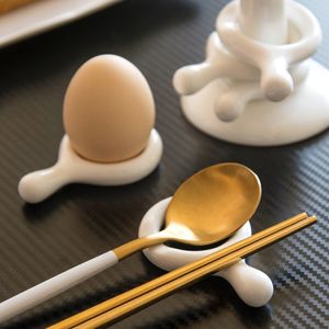 Palillos Cuchara de cerámica blanca Soporte para anillo de palillos Soporte para huevos Soporte Chino Coreano Japonés Chop Stick Estante Organizador Decoración de mesa para el hogar 230201