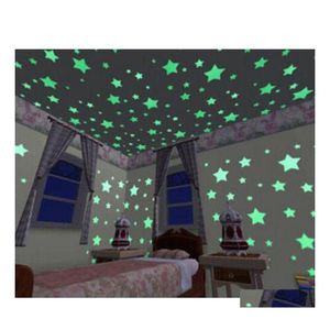 Decoraciones navideñas 100 Unids / bolsa Wonderf Solid Stars Glow In The Dark 3Cm Niños de moda Dormitorio Pasillo Techo Fluorescente Pared Dhcrx