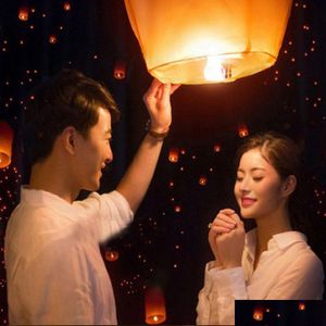 Décorations de Noël 10pcs / Set Flying Lantern Sky Ing Lanternes en papier DIY Lampe chinoise pour la décoration de mariage de fête 201127 Drop Deli Otz0J