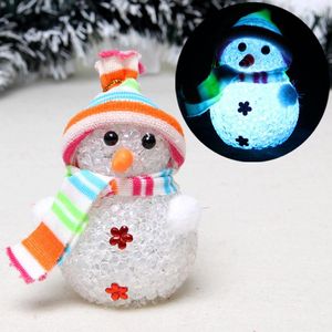 Decoraciones navideñas Cosas creativas Muñeco de nieve colorido Fiesta de reunión de luz Regalos decorativos Juguetes para niños Fabricantes al por mayor