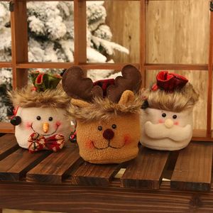 Decoraciones navideñas, lindas bolsas de dulces, bolsas de regalo, muñecos de nieve para ancianos, bolsas de manzana y alce, decoraciones para árboles de Navidad al por mayor
