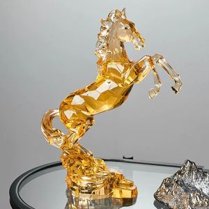 Décorations de Noël Luxe haut de gamme acrylique oeuvre ornement cristal cheval statue chambre décor étude bureau décorations de bureau sculpture artisanat cadeaux 231025