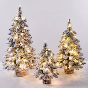 Décorations de Noël Sapin de Noël de table pré-éclairé comprenant de petites lumières LED blanches, base en bois pour table, bureau, ferme, porche, décoration de Noël 231025