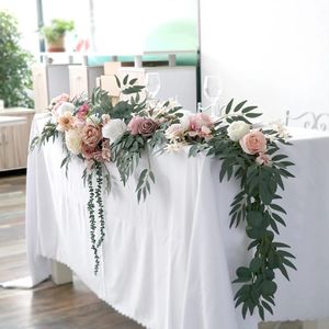 Décorations de Noël Yan 27M Artificielle Mariage Eucalyptus Garland Runner avec Rose Fleurs Rustique Floral Table Centres Boho Wed Décoration 231205