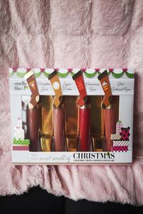 Christmas Melted Lip Gloss Treats Liquid Lipstick Kit 4 Shades Matte Longwear Libified Lipsticks Set Sweet Spel of Lip Gloss Make9629634