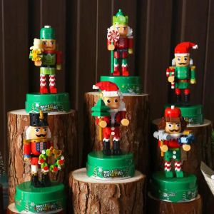 Noisette de Noël King Trumpeter soldat Santa Claus de Noël Drummer Drummer Blocshings Ornements Bricks Toys Christmas Gift