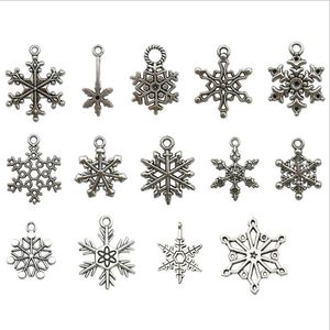 Série de Noël Vintage Xmas Snowflake Boucles d'oreilles Conclusions Charms Mixed 70pcs Antique Silver Décoration Pendentif Bijoux Accessoires En Vente