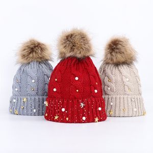 Chapeau rouge avec perles et strass pour femmes, bonnet chaud tricoté avec pompon, couleur unie, cadeau de nouvel an, automne et hiver