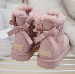 Botas UGGit clásicas Australia Cálido australiano Ugh mujer Mini tazz Medio botón de nieve Aus U5854 Invierno Piel completa Peludo peludo Satén Tobillo con lazo Botines zapatillas de piel superior