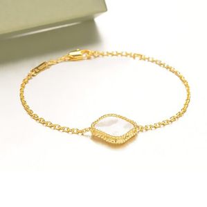 Fashion classique 4 / quatre feuilles Clover Single Flower Pendant Pendant charme Bracelets Chain 18k Gold Agate Shell Pérothé