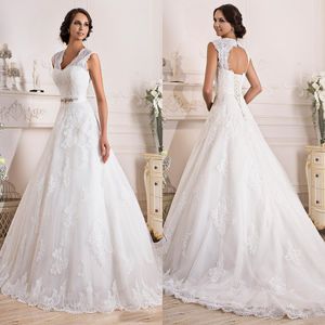 Vestidos de novia clásicos hechos a medida Vestidos de novia Una línea Princesa Espalda abierta Apliques de encaje Vestidos de novia con corsé y tren de barrido