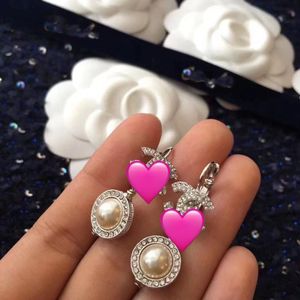 Classique rétro canal diamant perle boucles d'oreilles pour les femmes fête amoureux de mariage cadeau créateur de mode bijoux avec sac Fannel