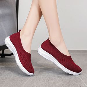 Chaussures classiques femmes respirant maille Slip-On baskets surface cent creux noir rose rouge gris taille 36-42