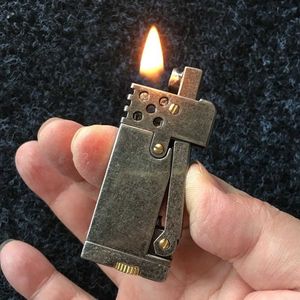 Classic Trenches Pure Copper Flint Lighter Personality Press Ignite Kerosene Oil Outdoor Gadgets For Man 933R