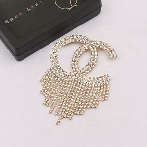 Classic Women's Designer Brand Letter Brooches with Crystal Rhinestone Tassels for Christmas Party Jewelry