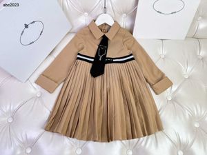 Classics designer girl dress autumn baby partydress Academic style Kids Pleated skirt Size 110-160 Long sleeved Child frock Nov10