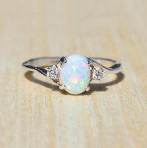 Graw Inlaid CZ Femmes Ring Bijoux Bijoux Zircon Cubic Zircon Opal Anneaux Dames Élégantes Engagement Wedding Saint Valentin Cadeau